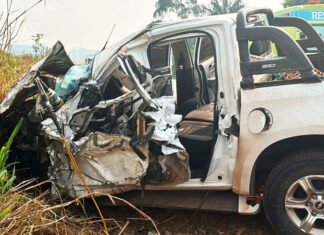 SORRISO: grave acidente entre carreta e caminhonete bloqueia tráfego na BR-163 e deixa três feridos