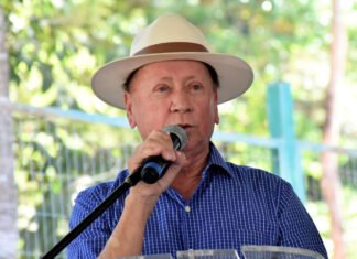 Prefeito Roberto Dorner propõe a contratação de mais de 340 profissionais temporários para Educação