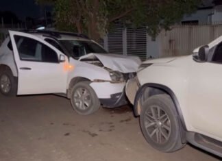SINOP: três veículos se envolvem em violenta colisão e um dos motoristas foge da polícia