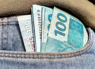 Governo Central registra déficit de R$ 13,6 bilhões em agosto Governo Central registra déficit de R$ 13,6 bilhões em agosto