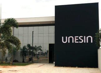 UNESIN entrega carta com demandas de Sinop e da região a candidatos das Eleições 2026 Fachada da sede da UNESIN em Sinop