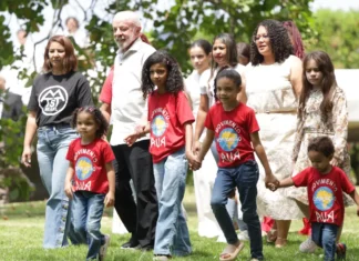 Lula defende respeito às religiões no Dia de Nossa Senhora Aparecida