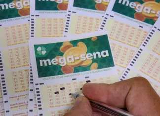Mega-Sena sorteia prêmio acumulado de R$ 75 milhões nesta quinta-feira Mega-Sena sorteia prêmio acumulado de R$ 75 milhões nesta quinta-feira