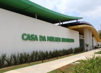 Ilustração de centro de referência da mulher