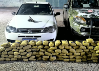 Droga, arma e dinheiro apreendidos pelo Gefron após o confronto na BR-070