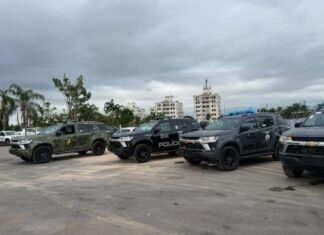 Governador Otaviano Pivetta durante a entrega das novas viaturas