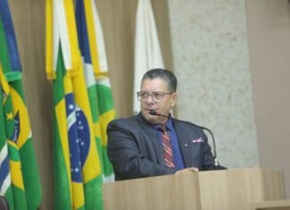 Vereador Toninho Bernardes confirma candidatura à presidência da Câmara de Sinop Vereador Toninho Bernardes durante entrevista