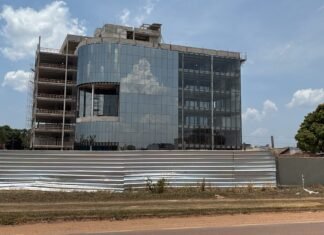 Canteiro de obras da nova sede da prefeitura de Sinop