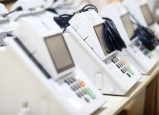 Estado de SP começa a preparar mais de 114 mil urnas para o 2º turno