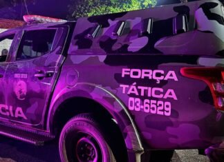 Policiais militares da Força Tática em ação em Sinop