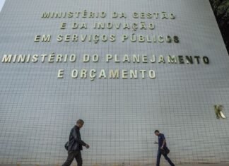 Governo pretende realocar R$ 20 bilhões no Orçamento de 2027 Governo pretende realocar R$ 20 bilhões no Orçamento de 2027