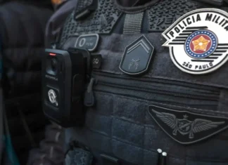 Três suspeitos são mortos pela polícia militar em assalto a casa em SP Três suspeitos são mortos pela polícia militar em assalto a casa em SP