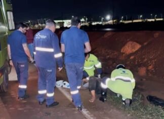 Rodovia ficou interditada durante o resgate das vítimas