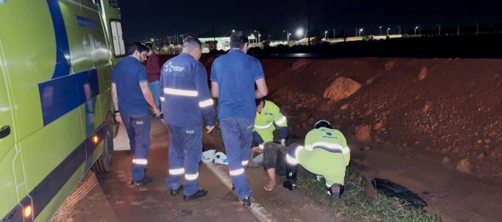 Rodovia ficou interditada durante o resgate das vítimas